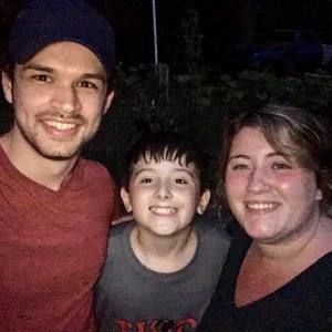 Meet your Posher, Lacee